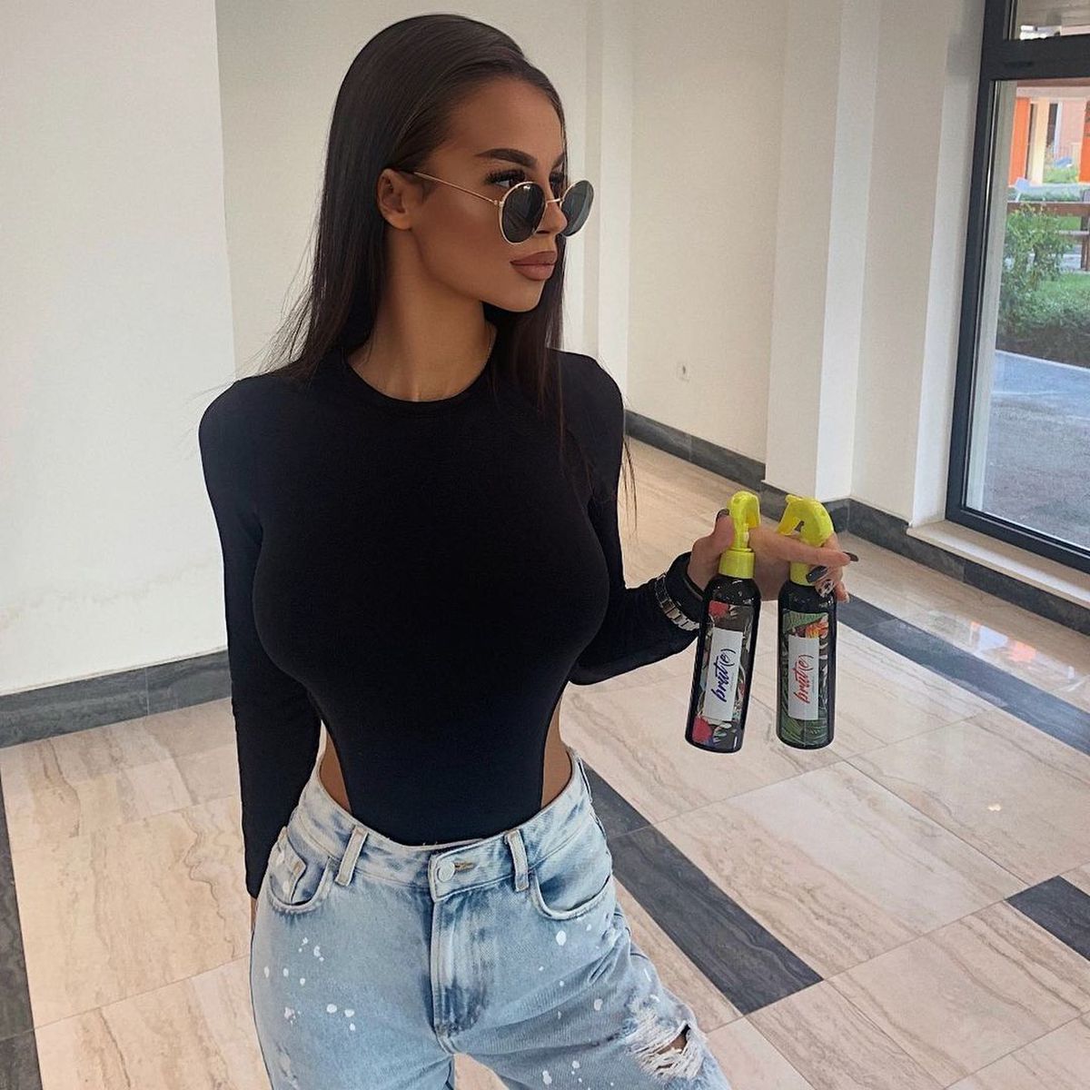 FOTO Gabriela încinge atmosfera în grupa CFR-ului din Europa League! Cine e norocosul iubit al modelului