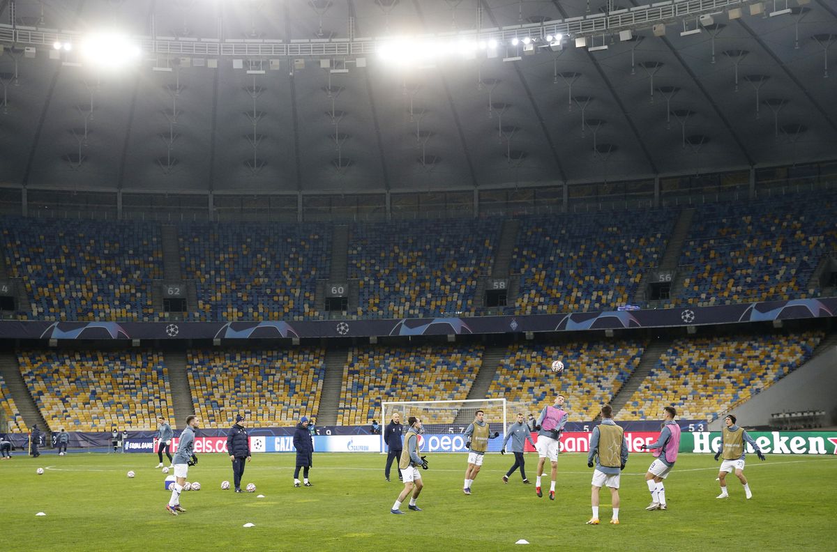 FOTO+VIDEO. Rezultatele serii în Champions League » Lucescu, umilit acasă de Barca B! Marcatori + clasamentele grupelor