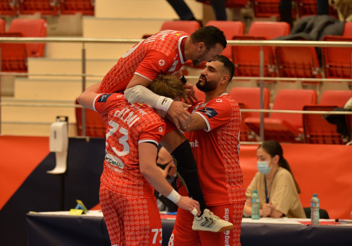 FOTO. S-au întors „dulăii” adevărați! Dinamo a obținut prima victorie în grupa B a EHF European League, 29-27 cu Nîmes!