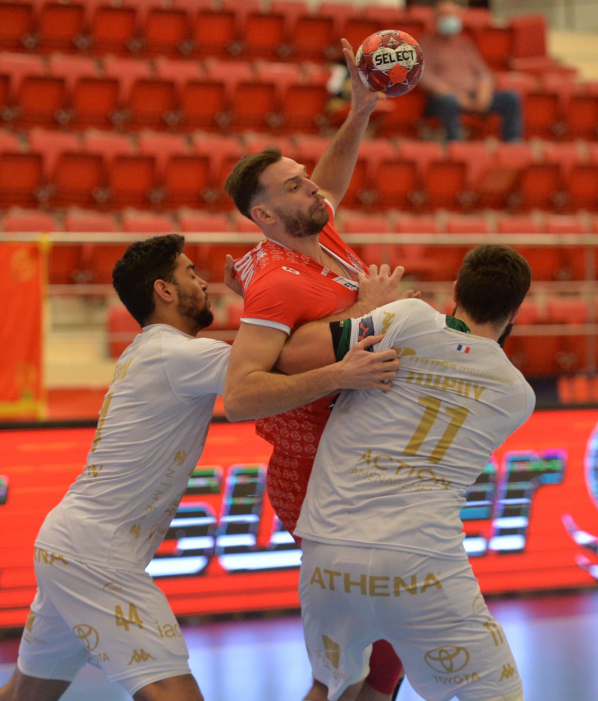 FOTO. S-au întors „dulăii” adevărați! Dinamo a obținut prima victorie în grupa B a EHF European League, 29-27 cu Nîmes!