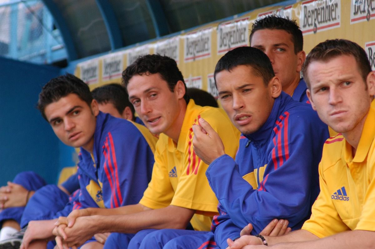 Are 44 de meciuri pentru România și spune 3 povești incredibile din Serie A: „I se spunea «Tractorul», pleca cu 3 adversari în spate” + „Paolo Maldini mi-a dat tricoul... apoi l-a luat înapoi. În schimb, Zola m-a șocat”