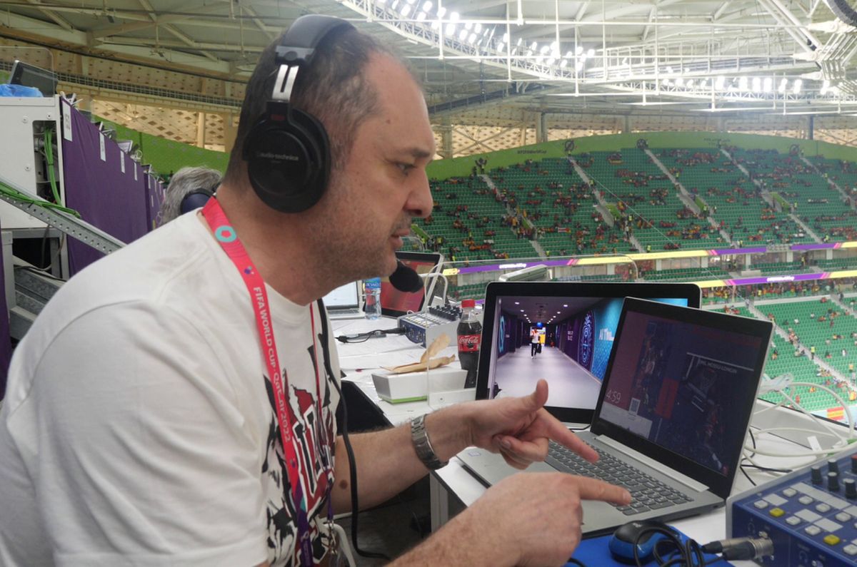 Ce l-a impresionat și ce l-a șocat la Mondial pe Emil Hossu-Longin: „Merită toți banii!” » Reportaj GSP pe stadion, la postul lui de comentator TVR