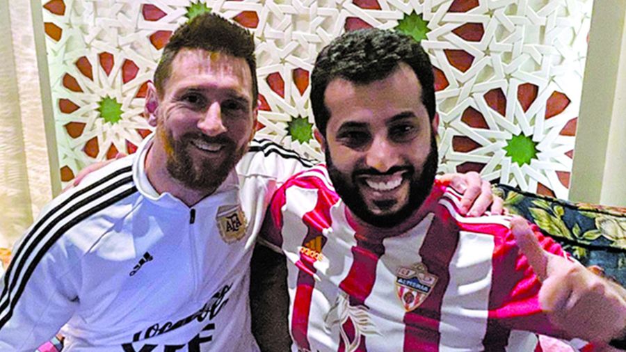 Poza cu „cei doi lei” „Messi s-a vândut diavolului” » Investigație EXPLOZIVĂ: zeci de milioane pentru „spălarea” unui șeic acuzat de asasinate și dispariții! Cristiano a zis NU