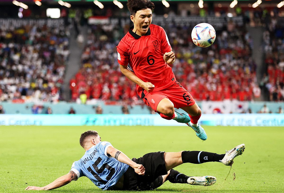 Uruguay - Coreea de Sud s-au anulat reciproc, într-un meci cu două bare și final incendiar