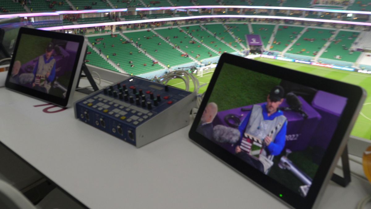 Ce l-a impresionat și ce l-a șocat la Mondial pe Emil Hossu-Longin: „Merită toți banii!” » Reportaj GSP pe stadion, la postul lui de comentator TVR