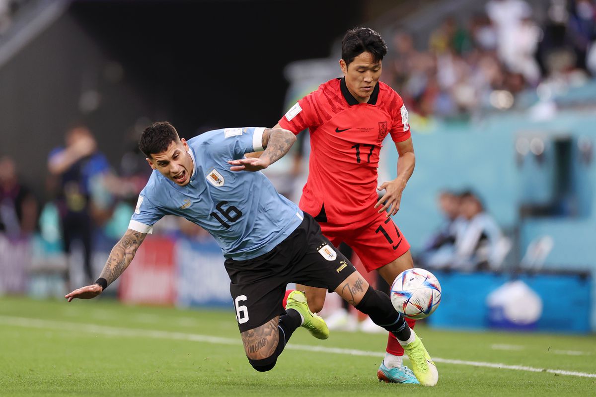 Uruguay - Coreea de Sud s-au anulat reciproc, într-un meci cu două bare și final incendiar