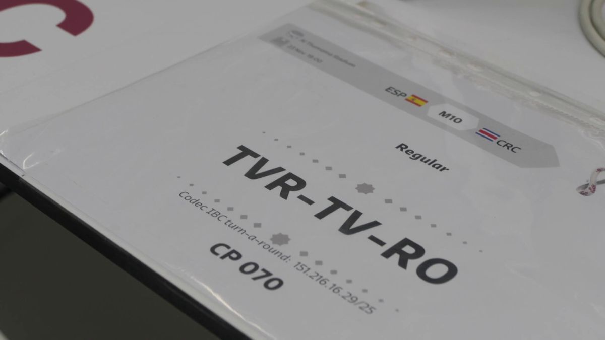 Ce l-a impresionat și ce l-a șocat la Mondial pe Emil Hossu-Longin: „Merită toți banii!” » Reportaj GSP pe stadion, la postul lui de comentator TVR