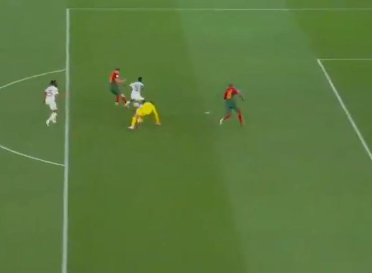 Ar fi fost gafa turneului! Ce a putut să facă portarul Portugaliei + Cristiano Ronaldo s-a dus la el cum s-a terminat meciul