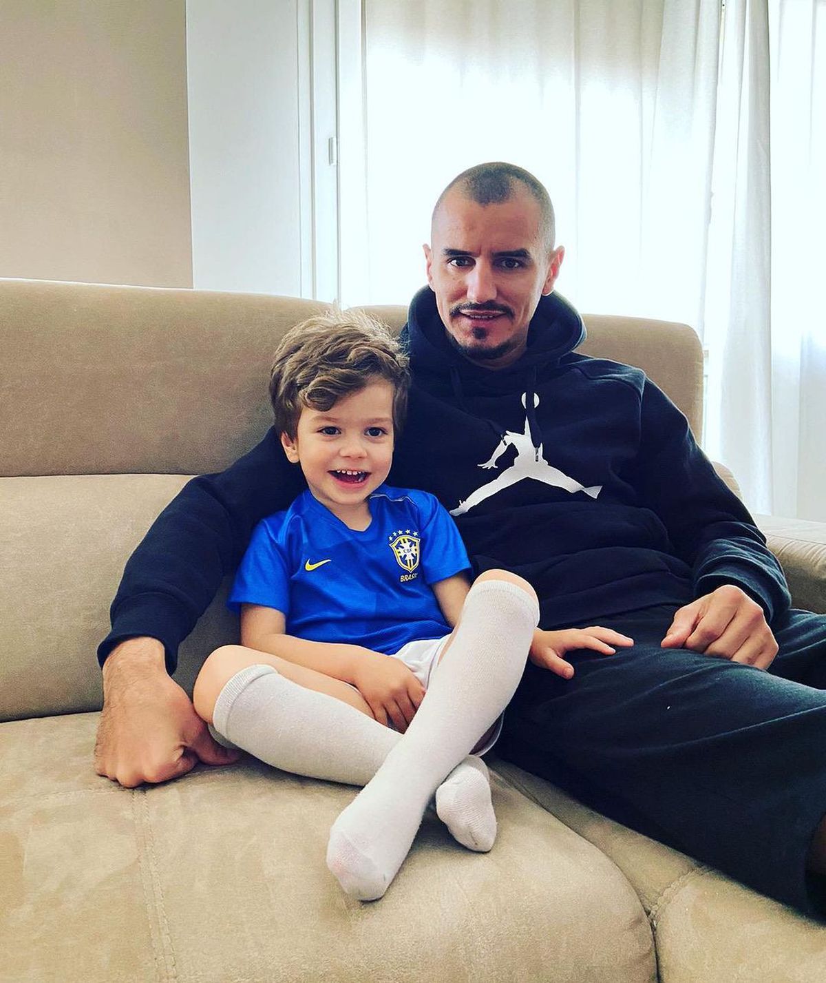 FOTO Romario Benzar, implant de păr și imagini cu Bianca, soția lui