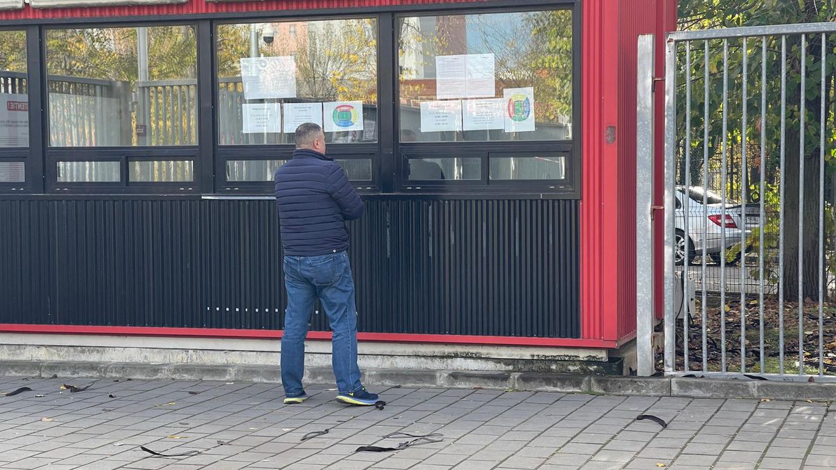 Reporterii GSP transmit de la Arena Națională » Ce se întâmplă la casele de bilete, cu două zile înainte de Dinamo - FCSB