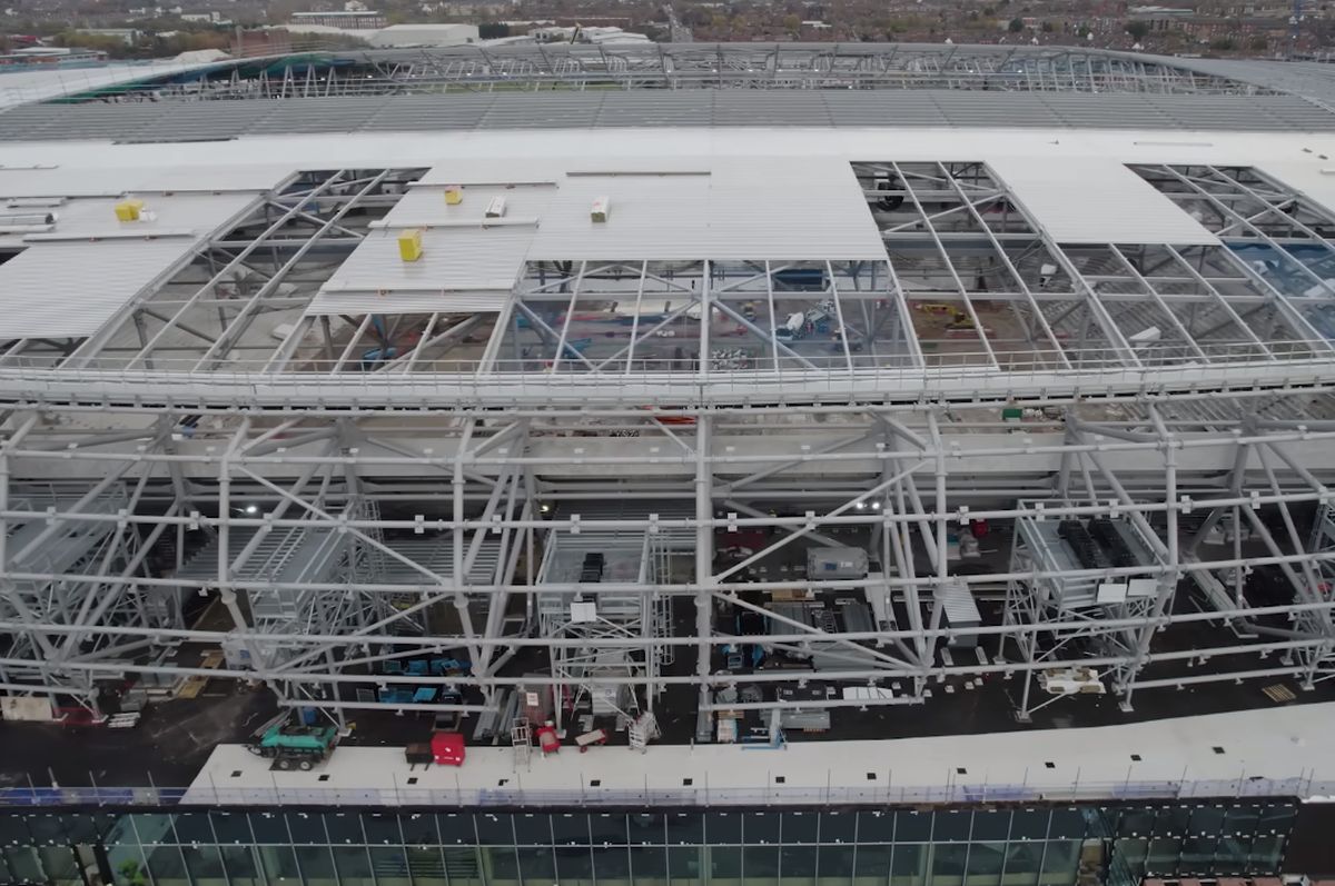 Imagini senzaționale! Stadionul de 634 de milioane de euro din Premier League prinde contur » Va fi inaugurat sezonul viitor