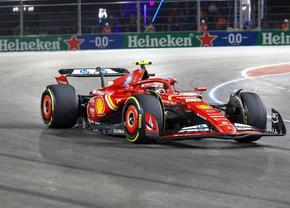 „Treziți-vă!” » Tensiune MAXIMĂ în garajul Ferrari, în cursa din Las Vegas: forțat să vireze în ultima clipă