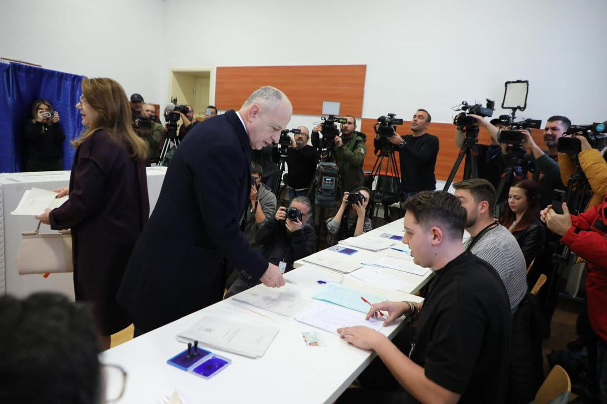 A venit decizia CCR! Rezultate finale ale turului 1 de la alegerile prezidențiale 2024: Călin Georgescu și Elena Lasconi se vor duela în turul doi al alegerilor!