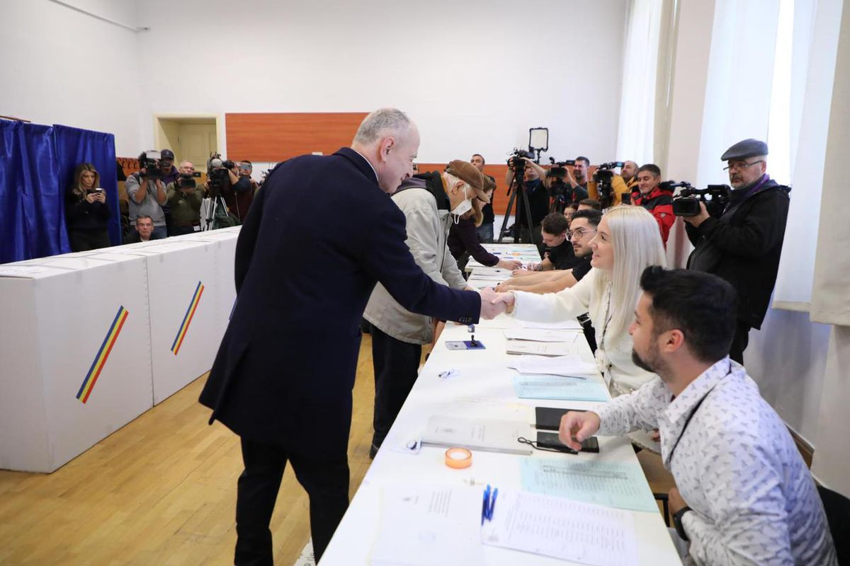 A venit decizia CCR! Rezultate finale ale turului 1 de la alegerile prezidențiale 2024: Călin Georgescu și Elena Lasconi se vor duela în turul doi al alegerilor!