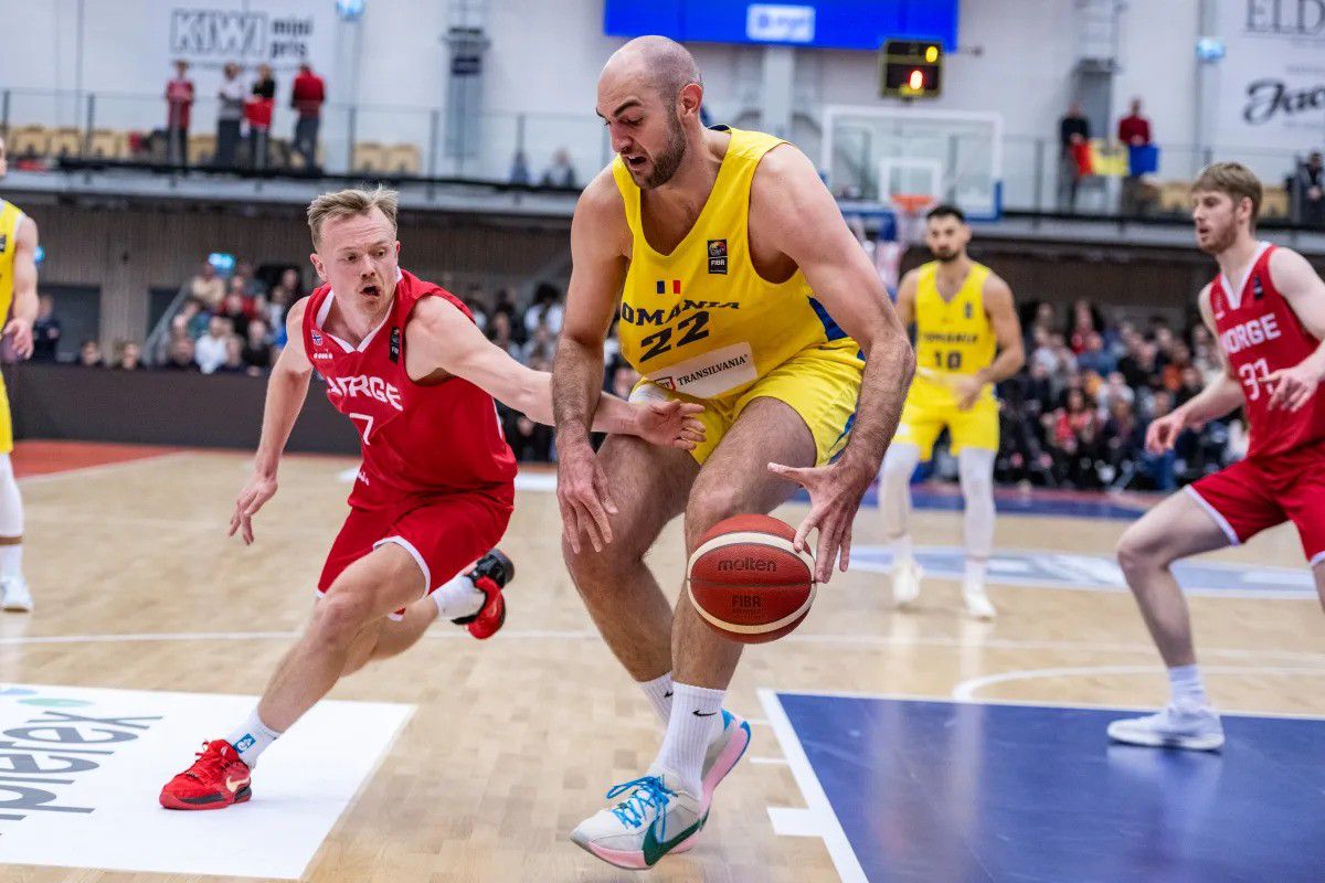 Înaintea duelului cu Luxemburg, Mihai Silvășan și jucătorii naționalei de baschet au mers la vot: „Orice vot poate face diferența”