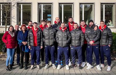 Înaintea duelului cu Luxemburg, Mihai Silvășan și jucătorii naționalei de baschet au mers la vot: „Orice vot poate face diferența”