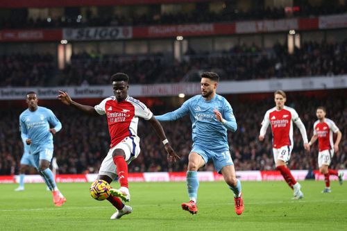 Bukayo Saka (stânga) a deschis scorul pentru Arsenal, contra lui Nottingham Forest / Foto: GettyImages