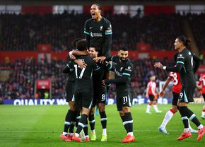 Liverpool câștigă „thriller”-ul de pe St. Mary cu Southampton și se distanțează în fruntea clasamentului din Premier League