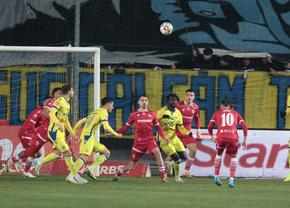 Petrolul - Dinamo, duel tare pentru locurile de play-off » Deschidere de scor în minutul 31