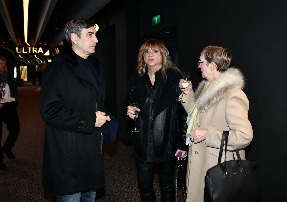 Este femeia din spatele „Fiarei” Marius Lăcătuș de 43 de ani, dar e rar văzută în public » Apariție deosebită: „Trei lucruri nu-mi plac la un bărbat”