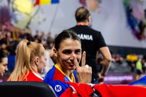 Lorena Ostase, căpitanul naționalei României/Foto: Facebook (Handbal - Gloria Bistrița)
