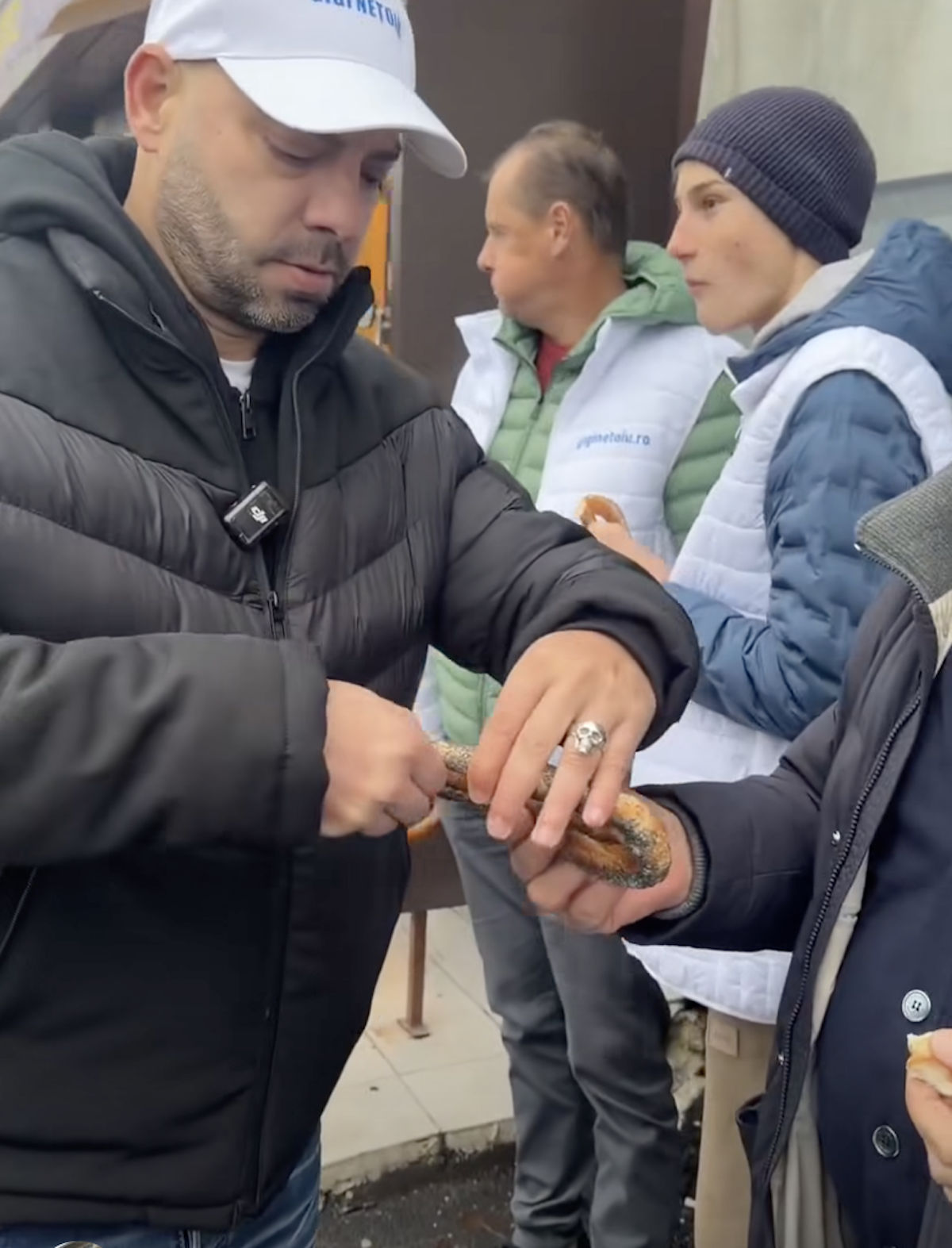 3 nume mari din fotbal îi fac campanie lui Gigi Nețoiu » Ce s-a întâmplat sâmbătă, în Piața Obor