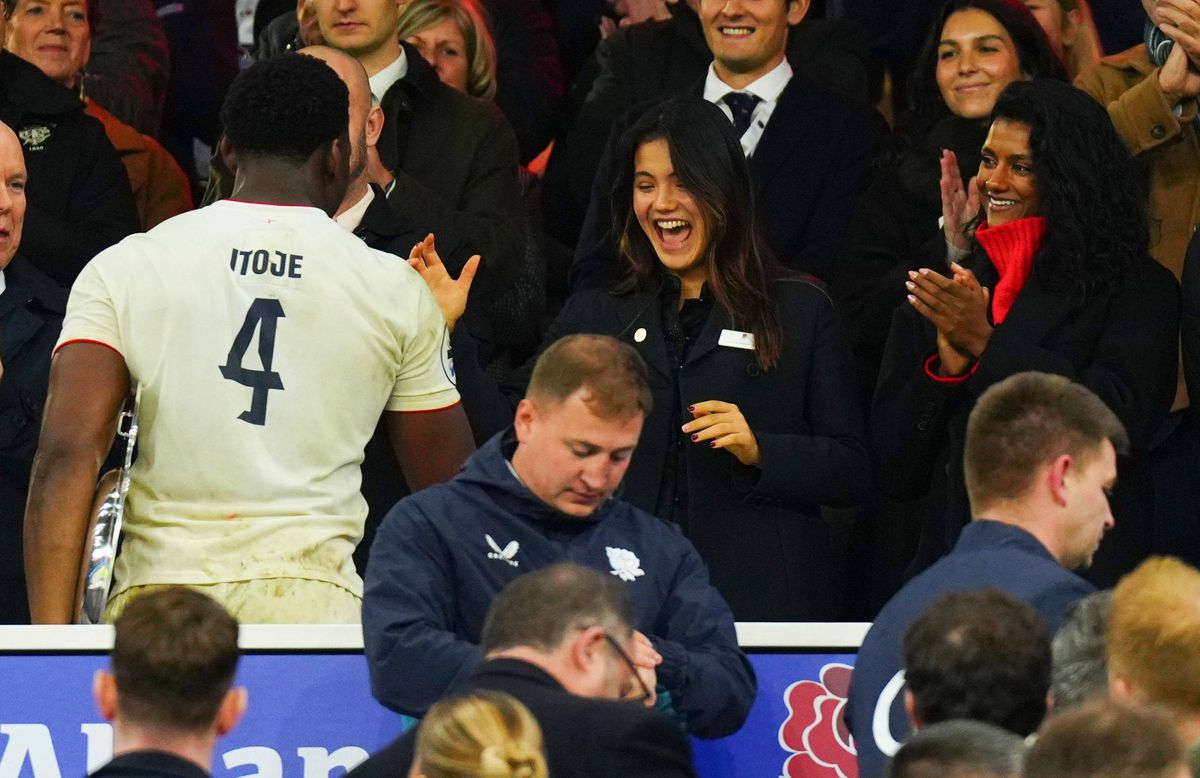 Noul iubit al Emmei Răducanu? Englezii au aflat cine este bărbatul care a ieșit din apartamentul sportivei