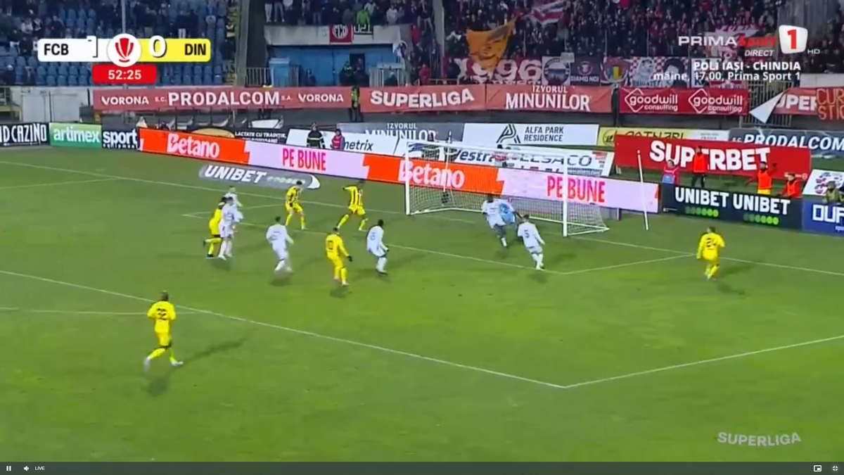 L-a exasperat pe Zeljko Kopic în Botoșani - Dinamo » S-a făcut de râs de două ori în 4 minute