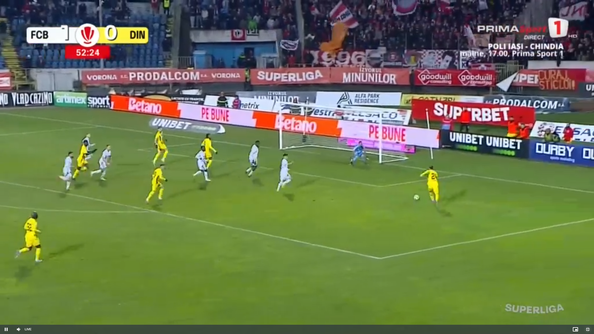 L-a exasperat pe Zeljko Kopic în Botoșani - Dinamo » S-a făcut de râs de două ori în 4 minute