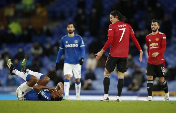 Fază controversată la partida dintre Everton și Manchester United! Edinson Cavani, protagonistul unui gest nesportiv