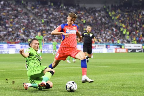 FCSB și Dinamo domină cele mai bune, respectiv cea mai slabă echipă din Liga 1 la final de an 
FOTO: Imago Images