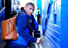 Povestea SF a lui Richarlison, îngerul din umbră » Crescut cu pistolul la tâmplă, acum întoarce totul spre nevoiași: de la flămânzii Braziliei la bolnavii de cancer