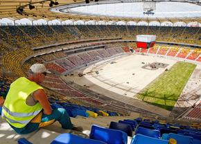 Dați afară de pe Arena Națională! N-au plătit schimbarea gazonul și n-au fost primiți pentru un nou eveniment