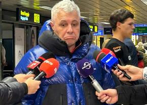 Șumudică îl laudă pe Șucu și pune presiune pe Bergodi și pe jucători: „La ce eforturi se fac, trebuie să ducă Rapidul în Europa”