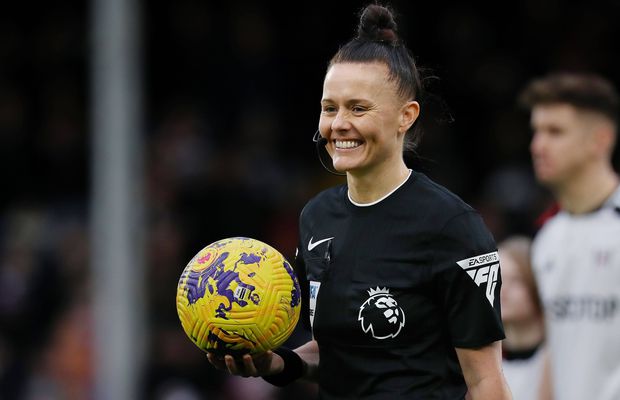 Moment istoric în Anglia! Rebecca Welch e prima femeie care a arbitrat un meci din Premier League