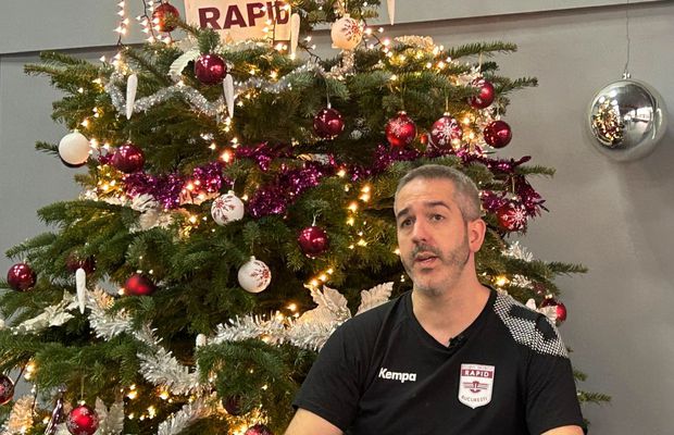 Spaniolul de pe banca Rapidului, interviu despre viața în România: „De un an și jumătate fac lecții de limba română. Ce am văzut aici nu am văzut niciodată afară!” + Ce obiective are pentru 2024