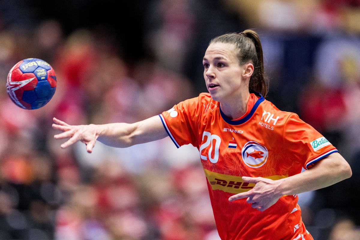 Transfer fabulos în România » O campioană mondială a semnat cu CSM București