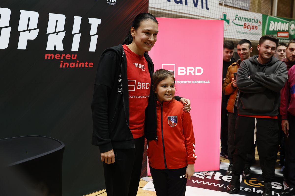 Cristina Neagu și o primă despărțire simbolică în anul retragerii: „Mereu când o să vorbesc despre Vâlcea și despre fanii vâlceni, o să-i țin aici, în sufletul meu”