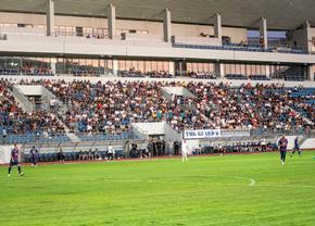 „Izgonit” de Olguța din Bănie, Mititelu iese la atac: „FCU îi stă în gât doamnei primar” + E invitat să joace pe alt stadion: „1.000 de euro pe meci”