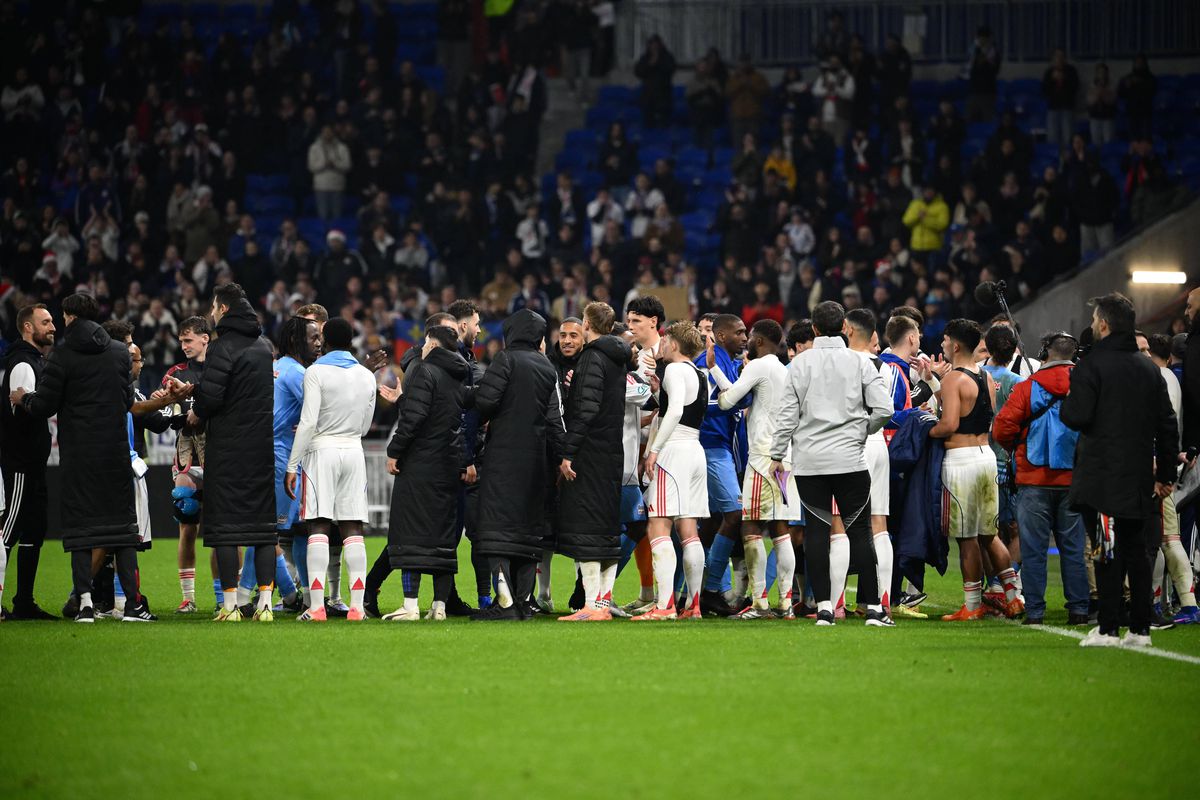 Cadou incredibil de Crăciun făcut de Lyon echipei amatoare pe care a eliminat-o din Cupa Franței