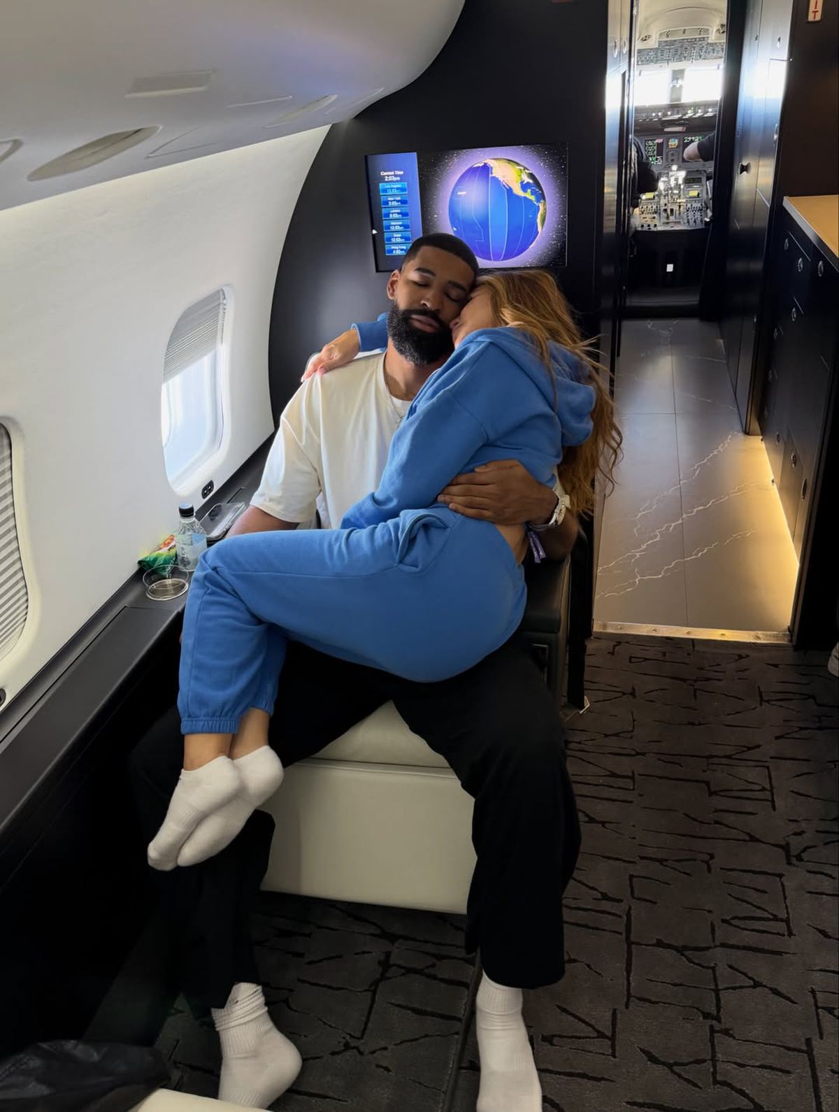 Fosta soție a legendei din NBA șochează din nou! A apărut la eveniment fără lenjerie intimă și cu un iubit mai tânăr cu 20 de ani