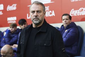 Casting la Barcelona, pentru un fundaș central » Trei nume mari pe lista lui Hansi Flick