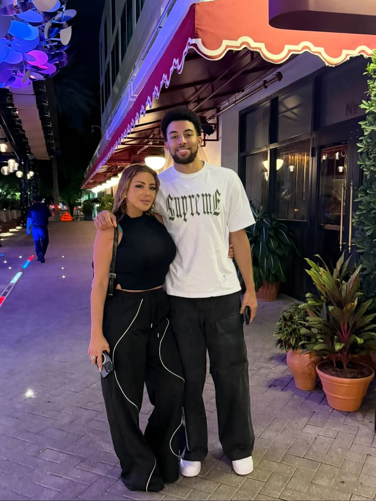 Fosta soție a legendei din NBA șochează din nou! A apărut la eveniment fără lenjerie intimă și cu un iubit mai tânăr cu 20 de ani