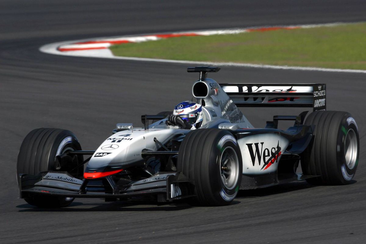 Monopostul condus de Raikkonen și Coulthard, scos la licitație pentru o sumă colosală