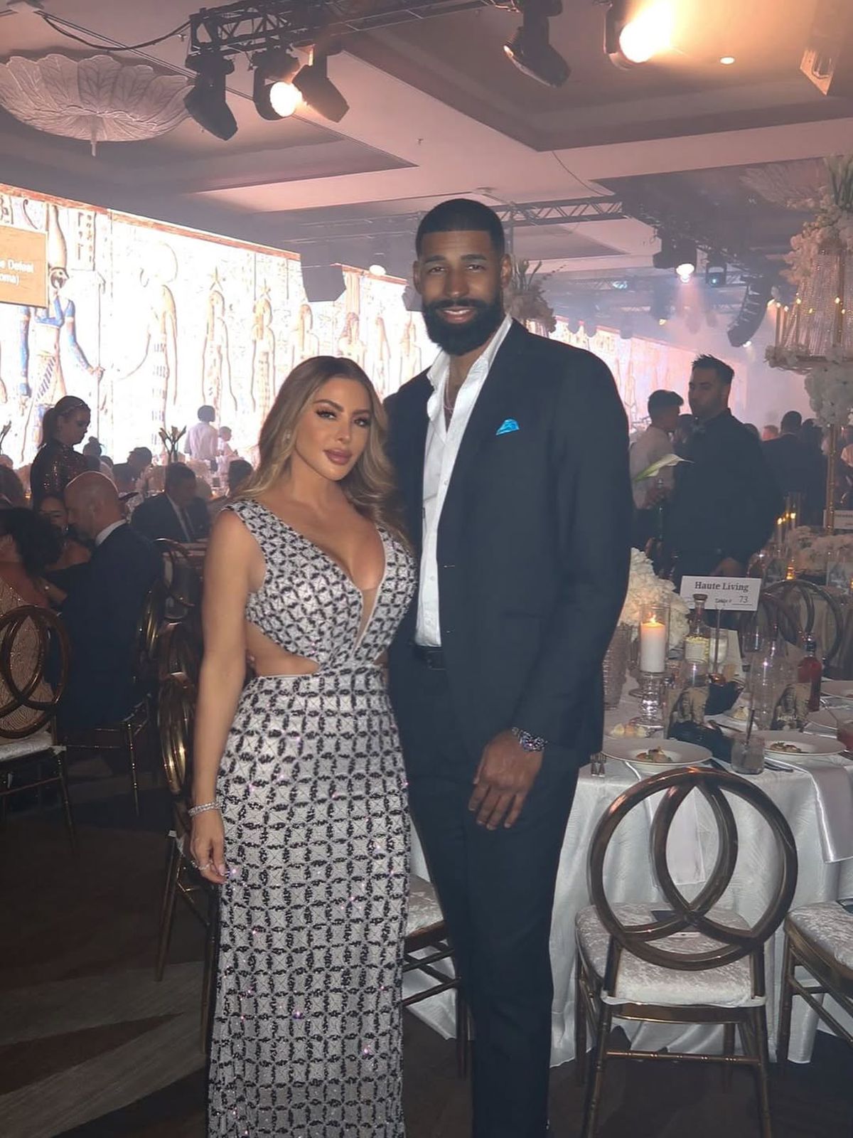 Fosta soție a legendei din NBA șochează din nou! A apărut la eveniment fără lenjerie intimă și cu un iubit mai tânăr cu 20 de ani