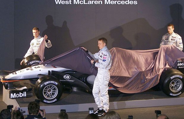 Monopostul condus de Raikkonen și Coulthard, scos la licitație pentru o sumă colosală