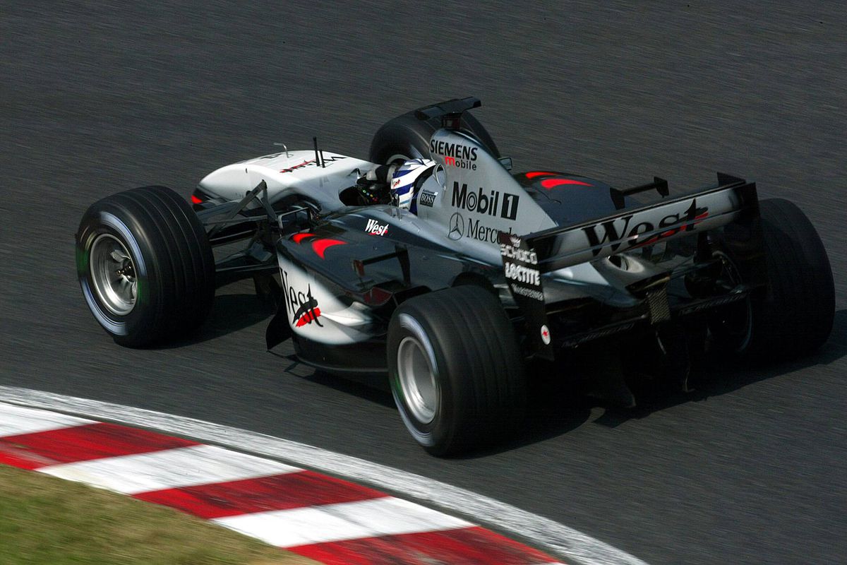 Monopostul condus de Raikkonen și Coulthard, scos la licitație pentru o sumă colosală