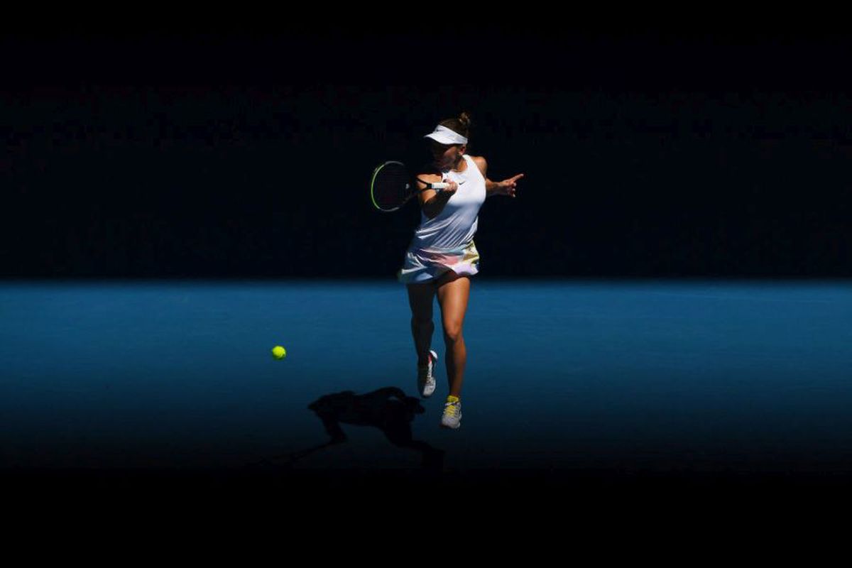 SIMONA HALEP - YULIA PUTINTSEVA 6-1, 6-4 // VIDEO Simona și secretul succesului de la Australian Open: „Înainte eram obsedată, acum m-am schimbat”