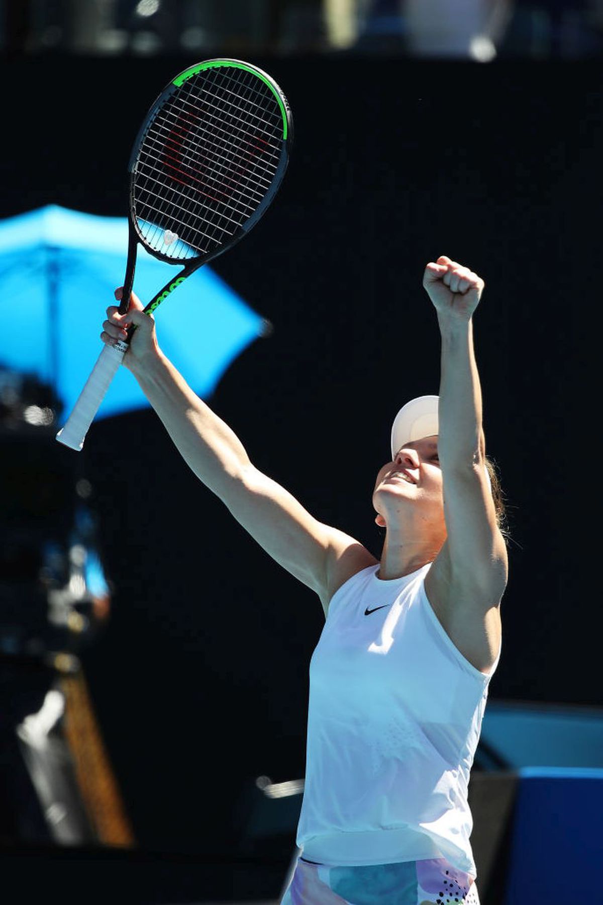 SIMONA HALEP LA AUSTRALIAN OPEN // Au apărut primele cote pentru meciul cu Mertens » Ce șanse are Halep la finală după surprizele de astăzi