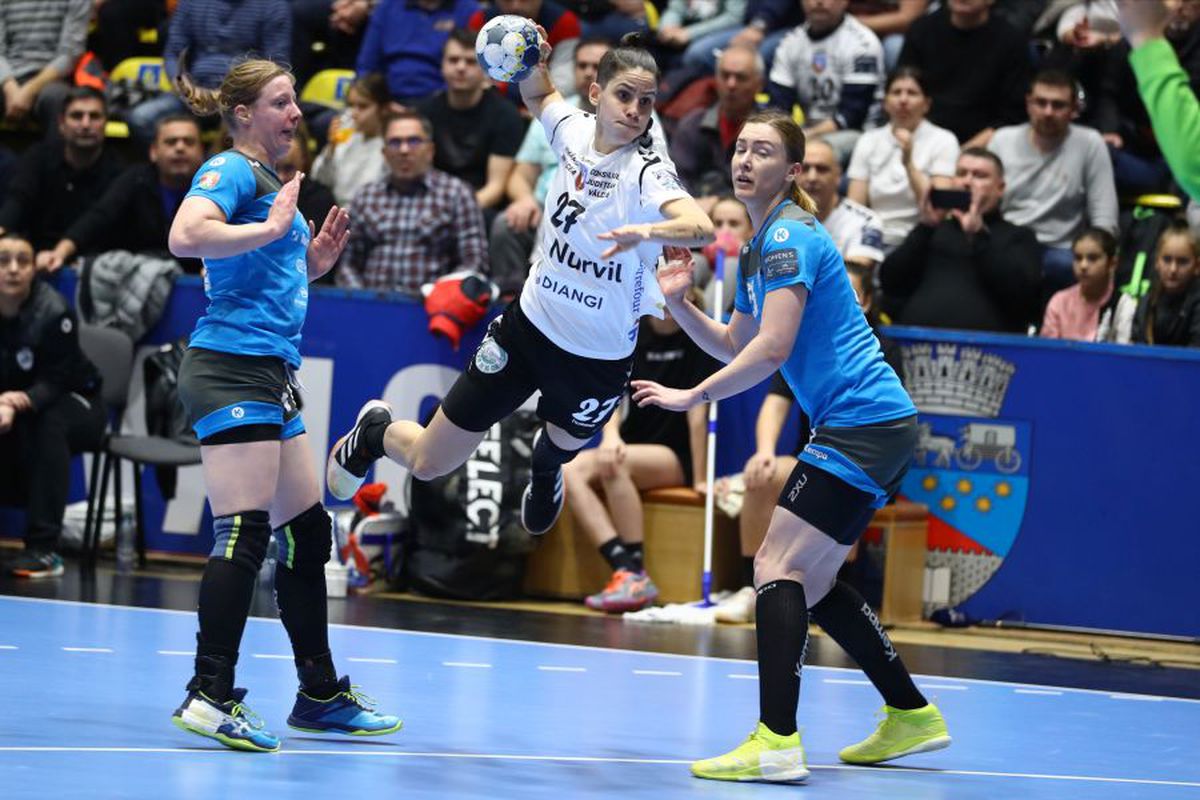 SCM RM. VÂLCEA - KRIM LJUBLJANA 31-16 // FOTO Ca un tăvălug! Campioana României, debut entuziasmant în grupele principale